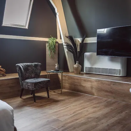Tres Boutique Hotel